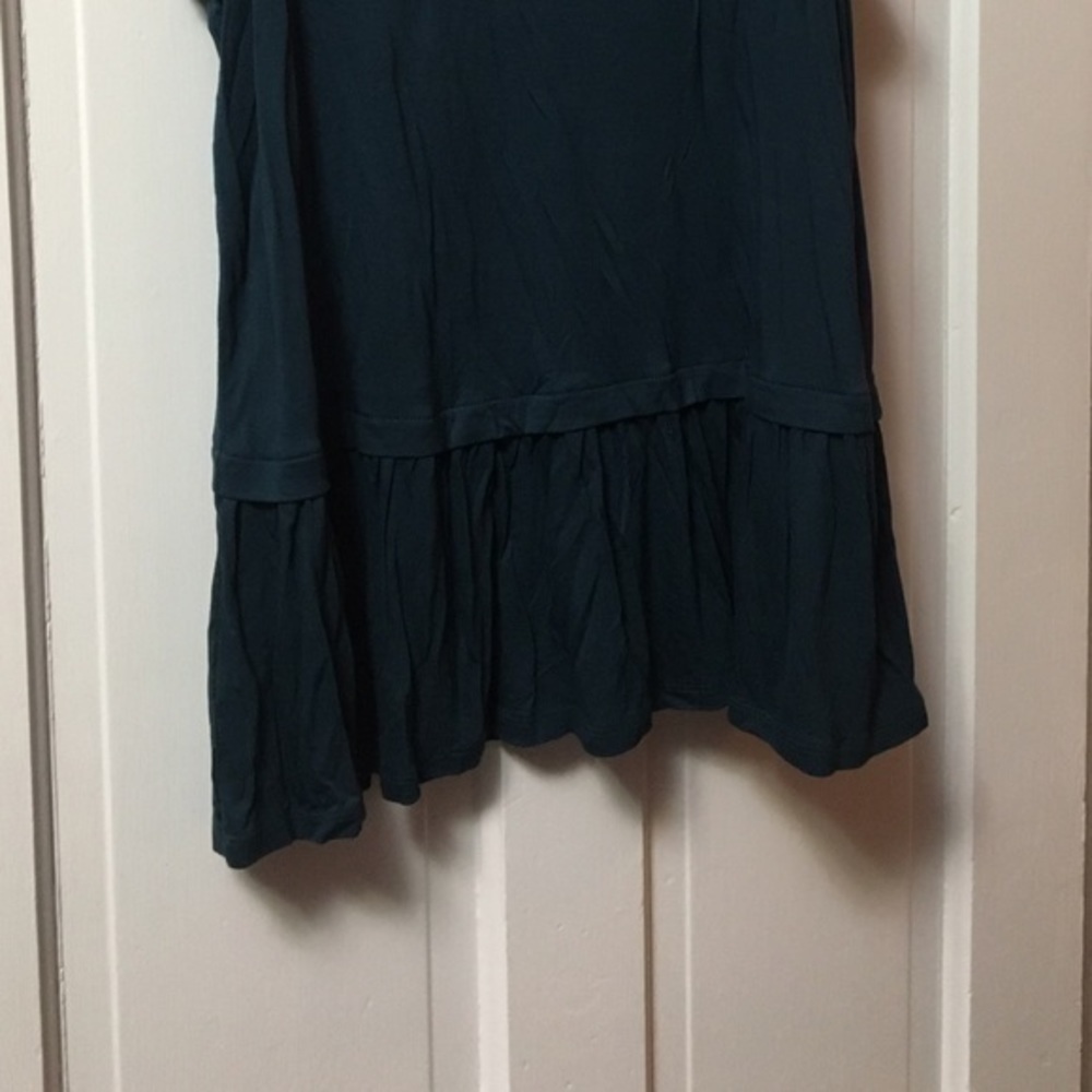 NWT Green Ruffle Tank - Picture 5 of 5